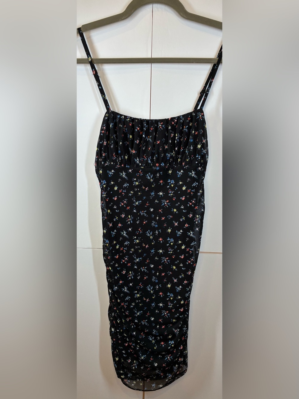 Sky & Sparrow NWT Black Ditsy Floral Ruched Bodycon Dress Size Medium